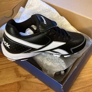 New Reebok Youth 12 Prospect Low Mrt Molded Cleats Black/White size mens 5